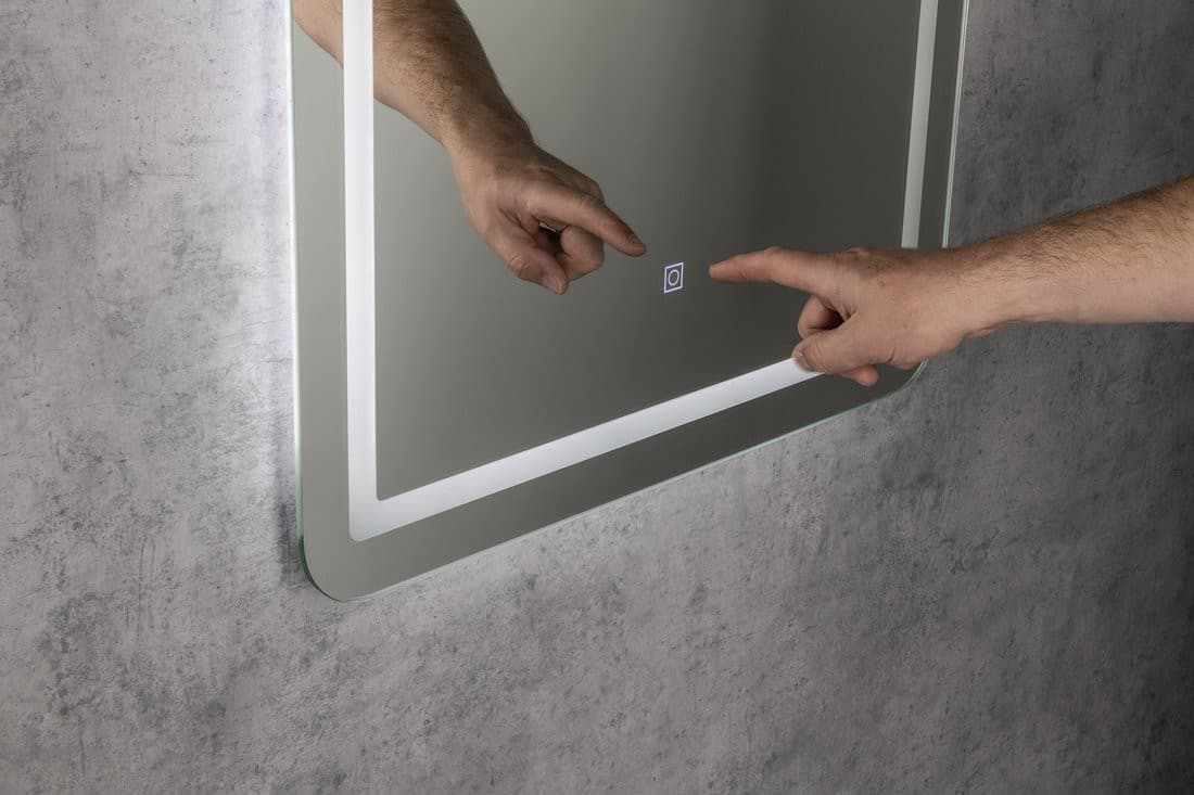 SALICA lustro LED 60x80 cm ściemnialne z czujnikiem dotykowym