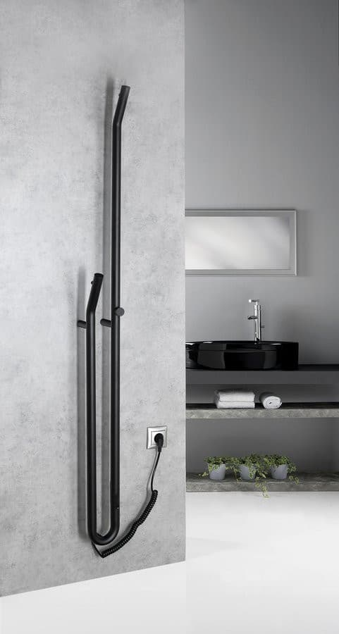 DUOPASSO suszarka elektryczna na ręczniki z czasowym wyłącznikiem 122x1700 mm, 45 W, czarny mat
