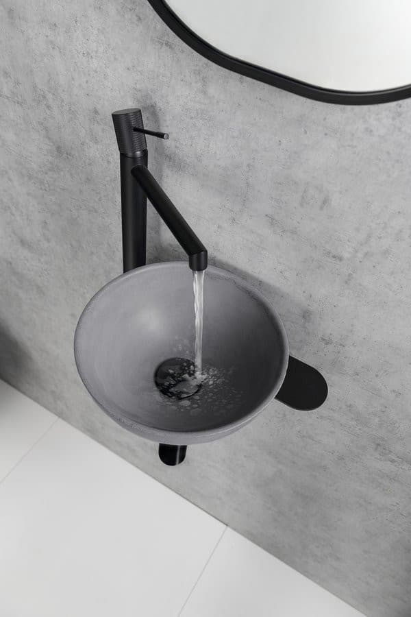 Umywalka TETRIS czarna mat z otworem na baterię i wspornikiem