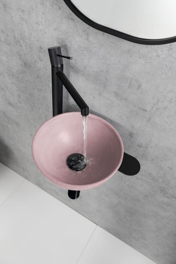 Umywalka TETRIS czarna mat z otworem na baterię i wspornikiem