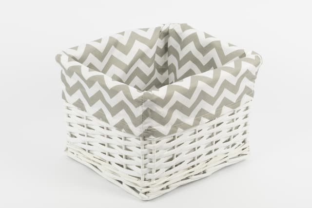 Koszyk wiklinowy Koszoplotka biały z wyściółką 25x22x15h