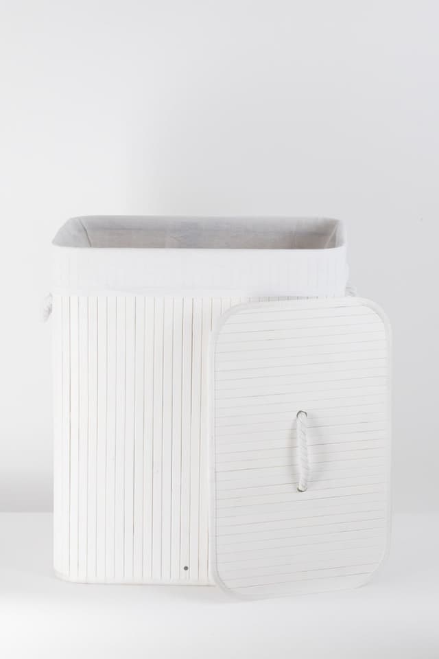 Kosz bambusowy z wyściółką na pranie Koszoplotka biały 52x32x63h