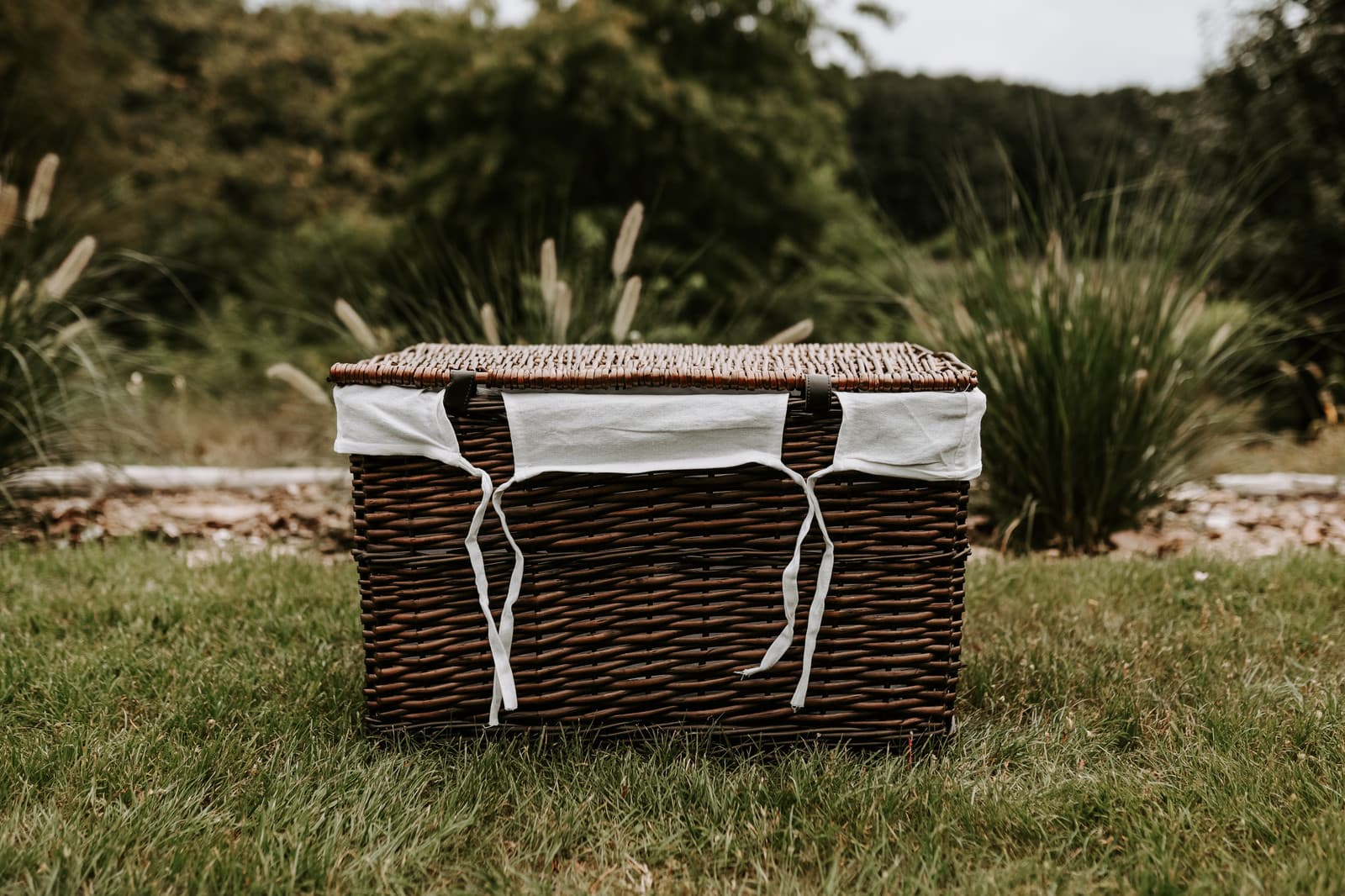 Skrzynia wiklinowa z wyściółką Koszoplotka czarny wenge 58x43x35h