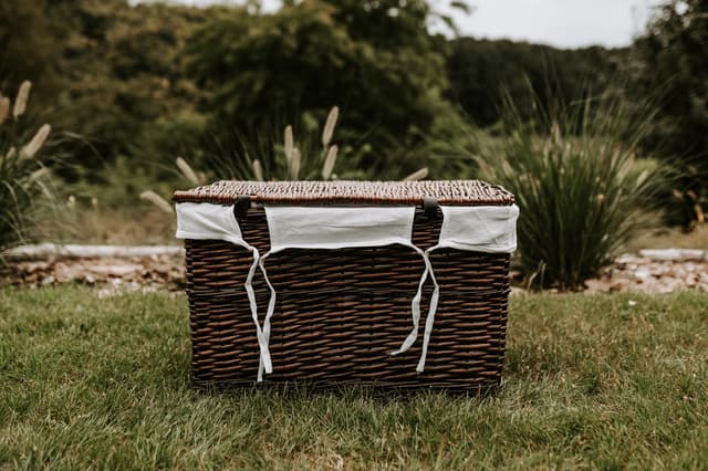 Skrzynia wiklinowa z wyściółką Koszoplotka czarny wenge 58x43x35h