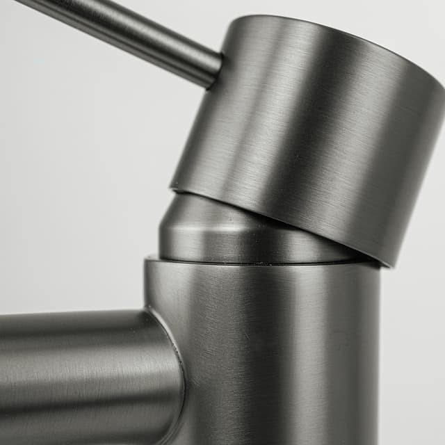 Bateria wannowa 3 otworowa LUGO CMB7542GM z wylewką i słuchawką prysznicową GunMetal