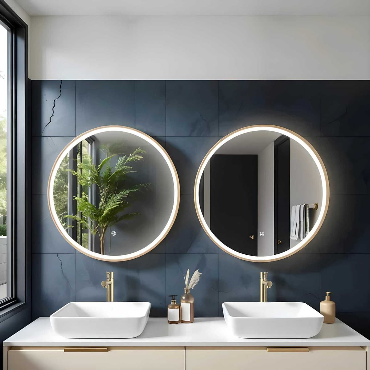 TONDO Lustro ze zmienną barwą LED okrągłe 700 mm, włącznik dotykowy i mata grzewcza, w ramie Złoto Szczotkowane