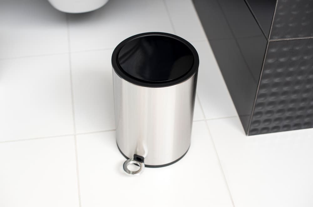 KOSZ NA ŚMIECI 3L - AWD Interior