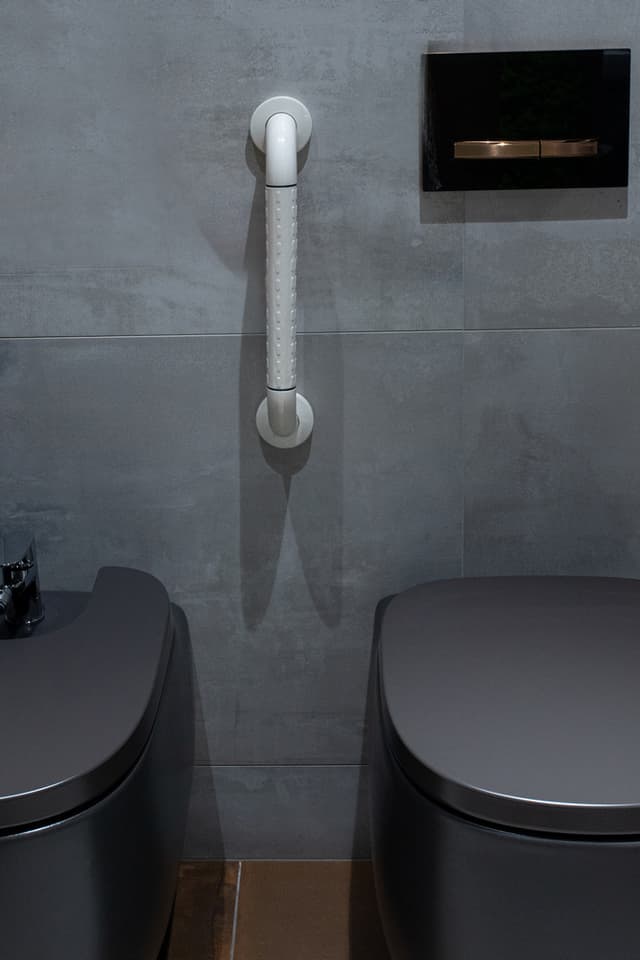 UCHWYT ŁAZIENKOWY PROSTY (S) - AWD Interior