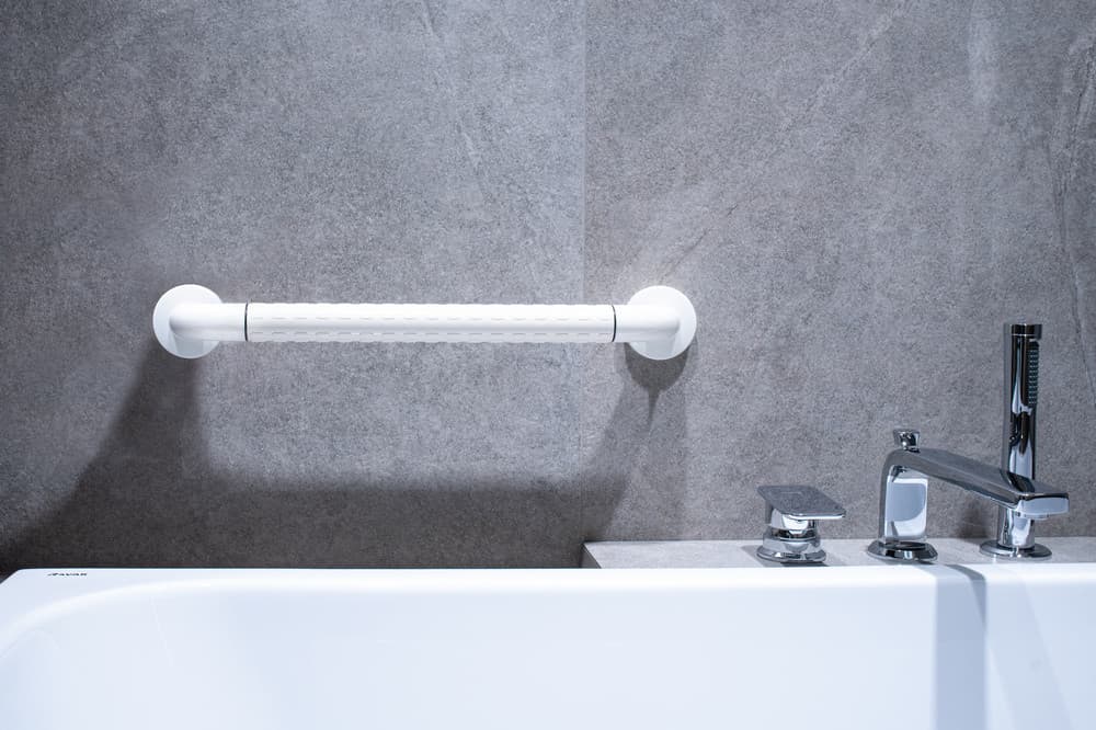 UCHWYT ŁAZIENKOWY PROSTY (M) - AWD Interior