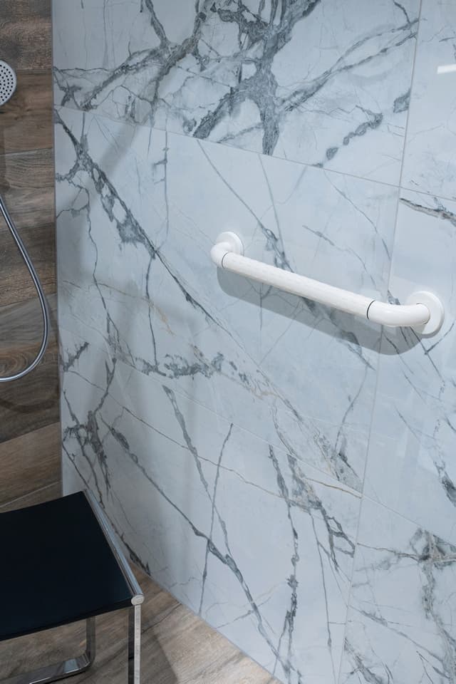 UCHWYT ŁAZIENKOWY PROSTY (M) - AWD Interior