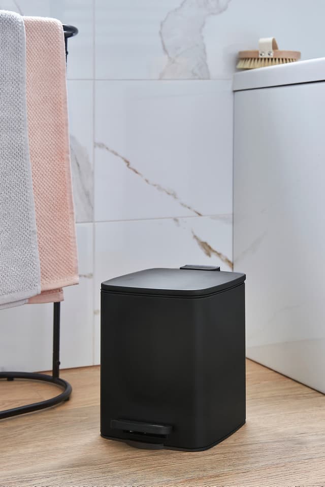 KOSZ NA ŚMIECI 6L - AWD Interior