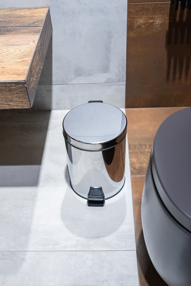 KOSZ NA ŚMIECI 5L - AWD Interior