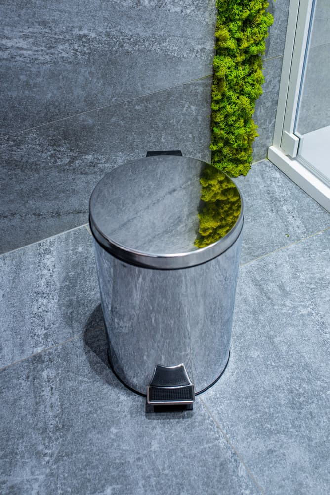 KOSZ NA ŚMIECI 20L - AWD Interior