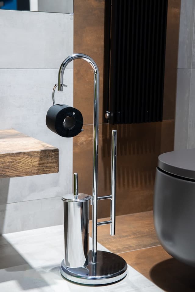 STOJAK ŁAZIENKOWY - AWD Interior