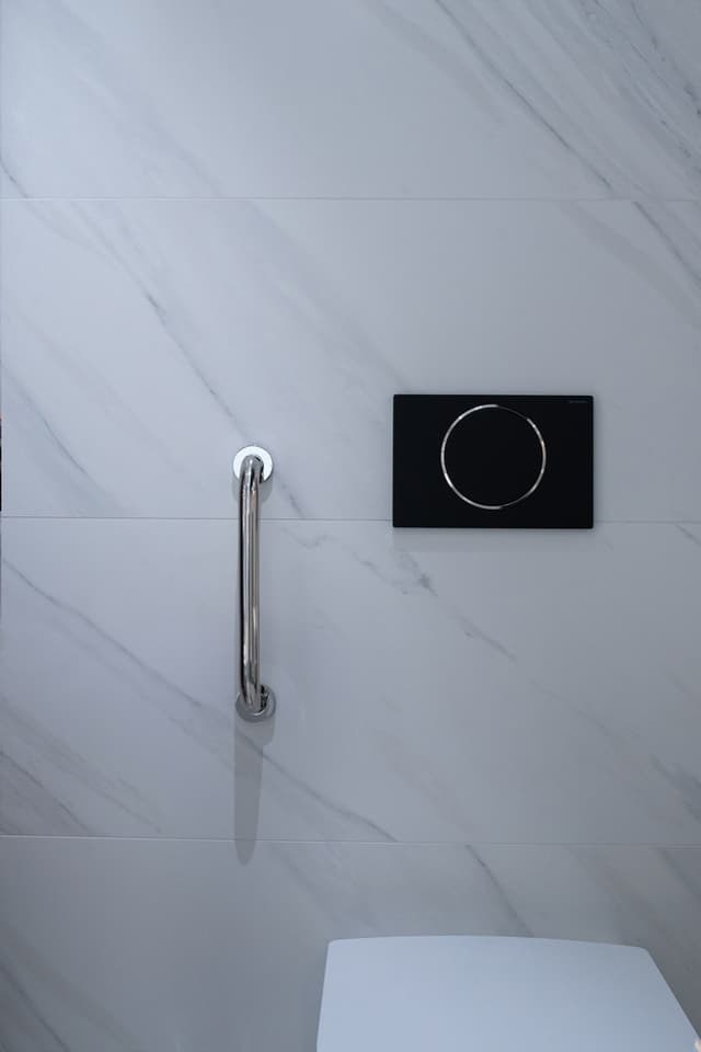 UCHWYT DO WANNY - AWD Interior