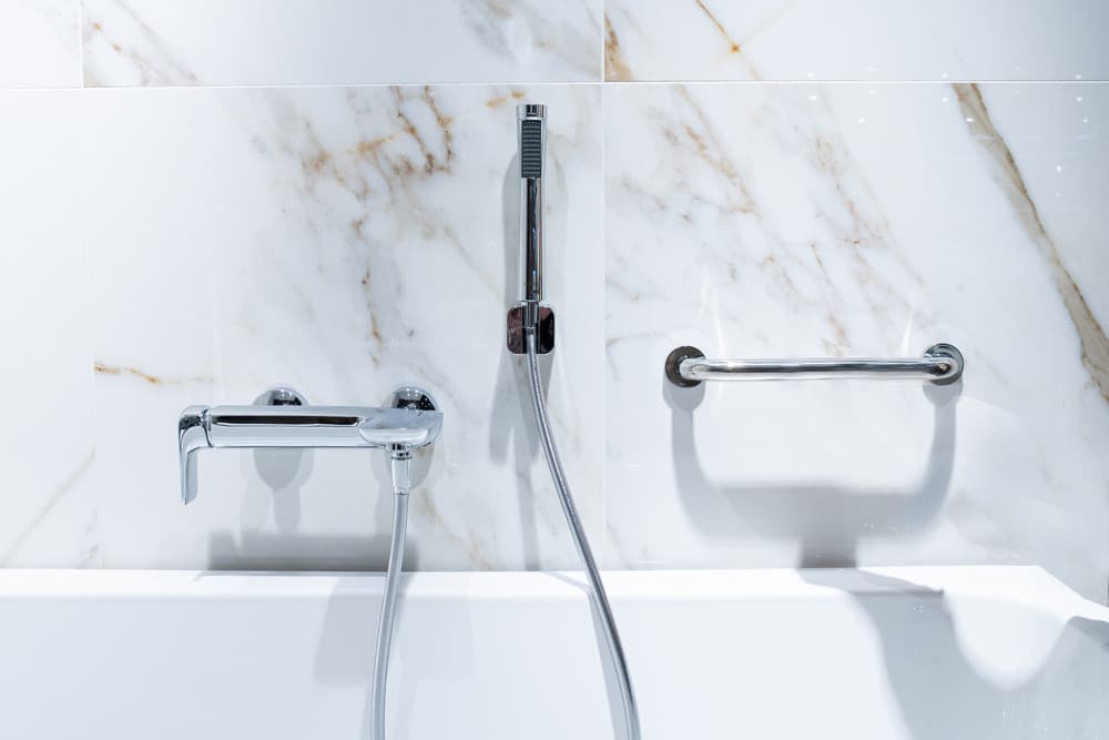 UCHWYT DO WANNY - AWD Interior