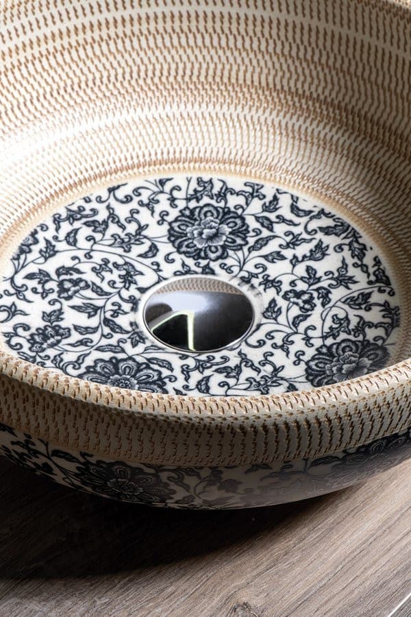 PRIORI umywalka ceramiczna nablatowa Ø 41 cm beżowa z niebieskim wzorem