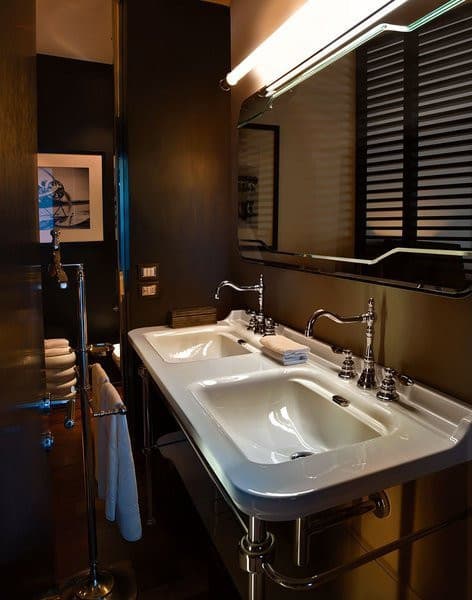 WALDORF umywalka ceramiczna podwójna 150x55cm, z 3 otworami na baterię, biały