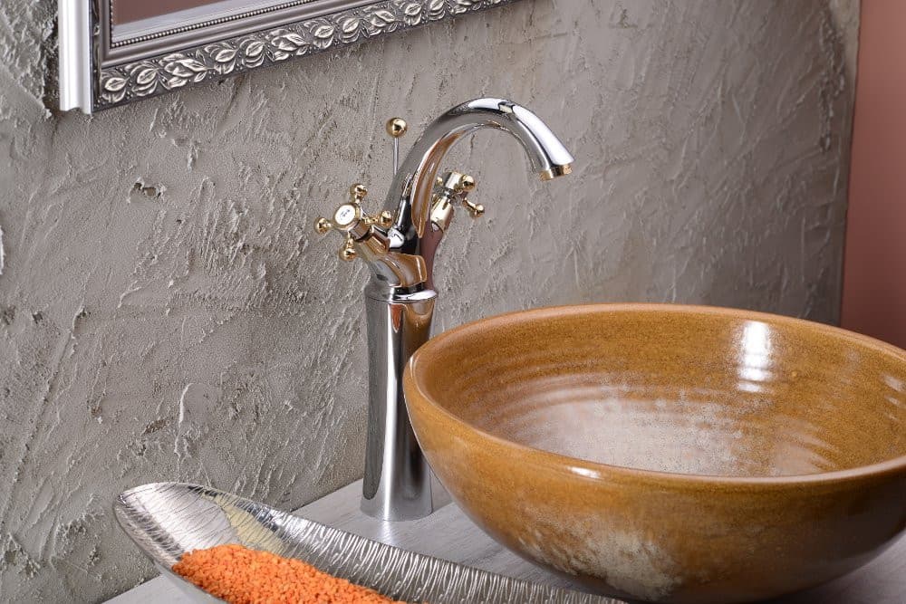 ANTEA wysoka bateria umywalkowa z odpływem, retro, chrom/złoto