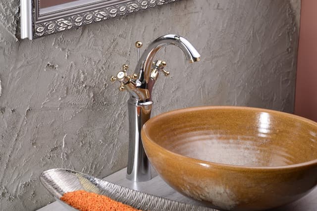 ANTEA wysoka bateria umywalkowa z odpływem, retro, chrom/złoto