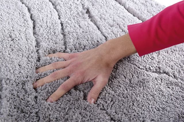 Dywanik łazienkowy LA OLA 60x90 cm z antypoślizgiem szary